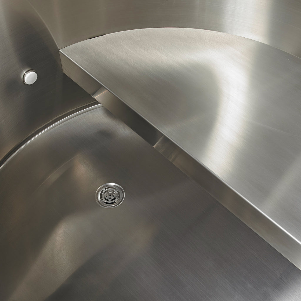 Dynamic Cold Therapy Pacific Cedar Barrel Cold Plunge – Stainless Steel